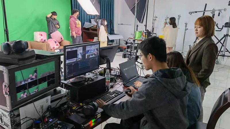 媒介投放模型参数解析：解码精准营销的关键
